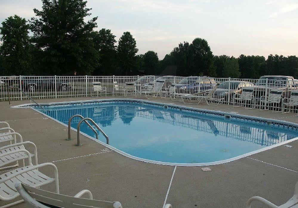 Mariner'S Village Resort Carlyle Exterior foto